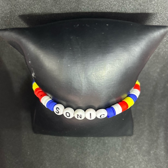 Sonic the Hedgehog Heishi Bracelet - Picture 2 of 6